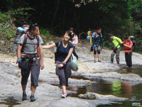 茶桌上的地图与梦想，驴友分享会启程探索未知之旅的精彩瞬间