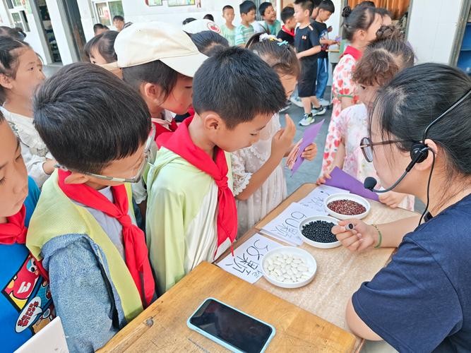 盖碗边缘水珠轨迹,生活中的小细节,蕴藏大智慧之美。